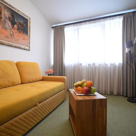 Hotel Hedonist Lux à Lucani Extérieur photo