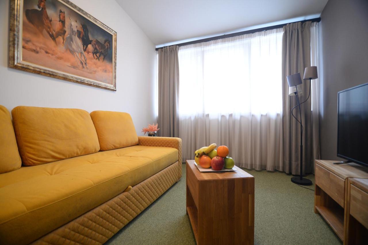 Hotel Hedonist Lux à Lucani Extérieur photo