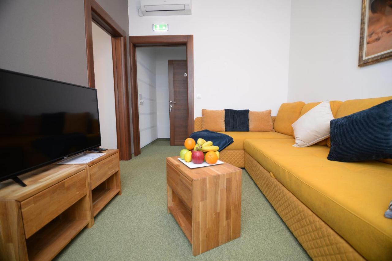 Hotel Hedonist Lux à Lucani Extérieur photo