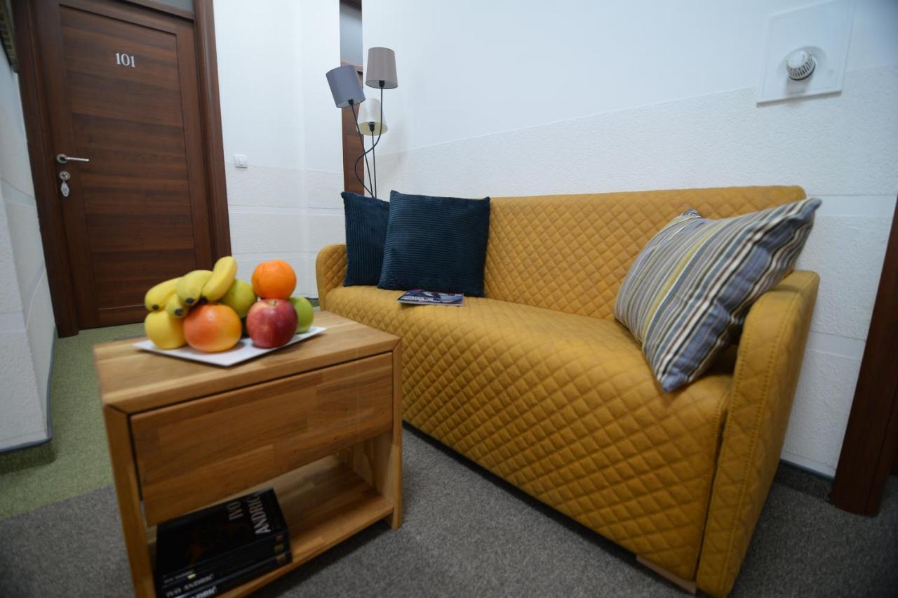 Hotel Hedonist Lux à Lucani Extérieur photo