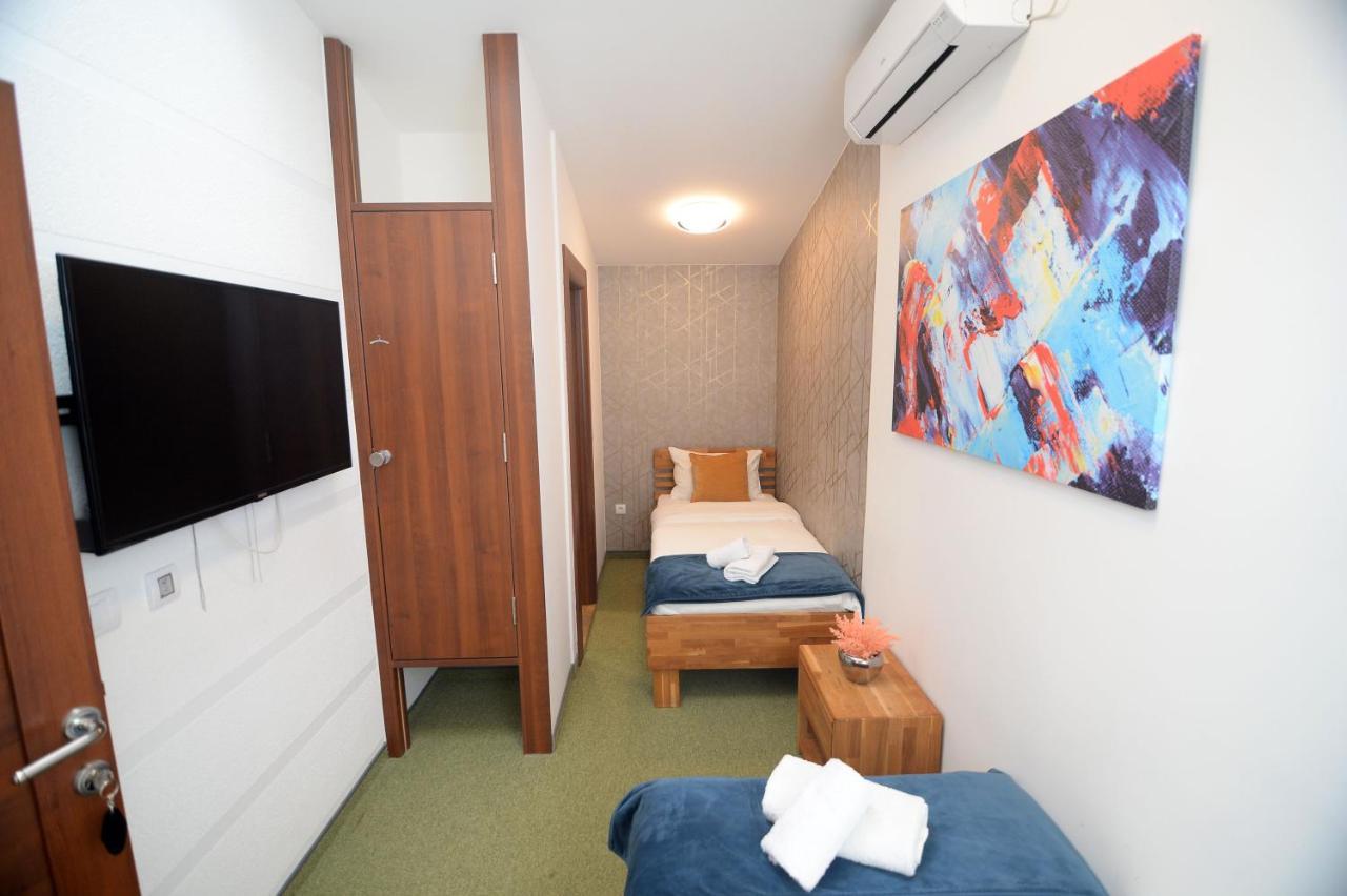 Hotel Hedonist Lux à Lucani Extérieur photo